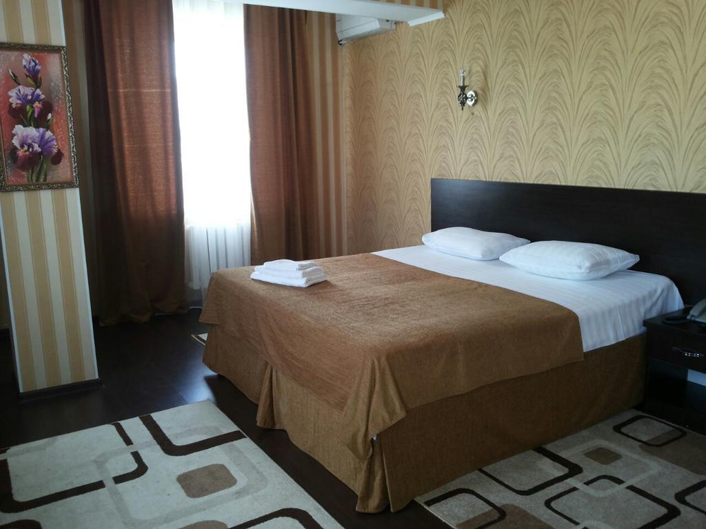 Home Hotel Astana Exterior foto